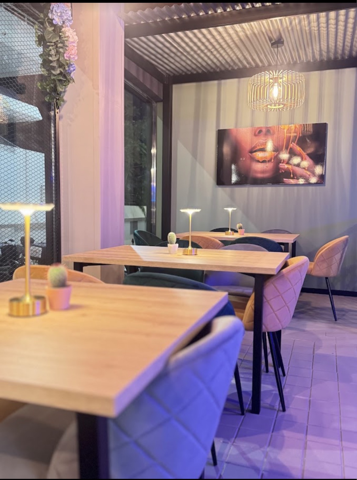 Salón interior de Casa Bistro
